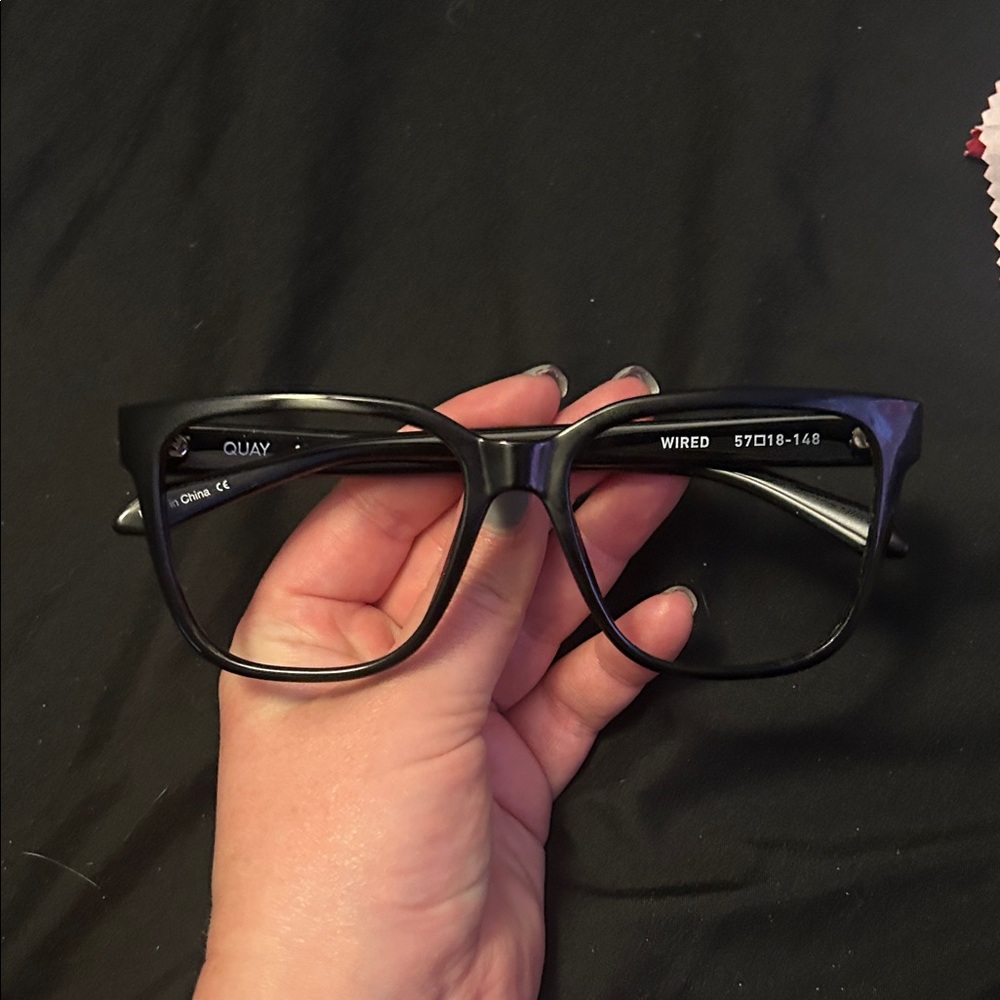 Quay Black Wired Glasses